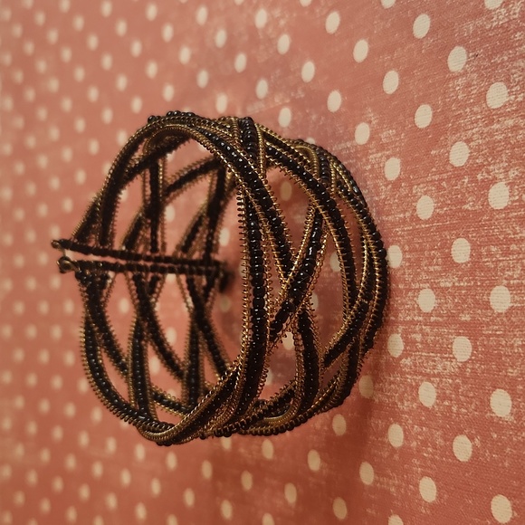 Cuff bracelet  jg22 - Picture 1 of 5